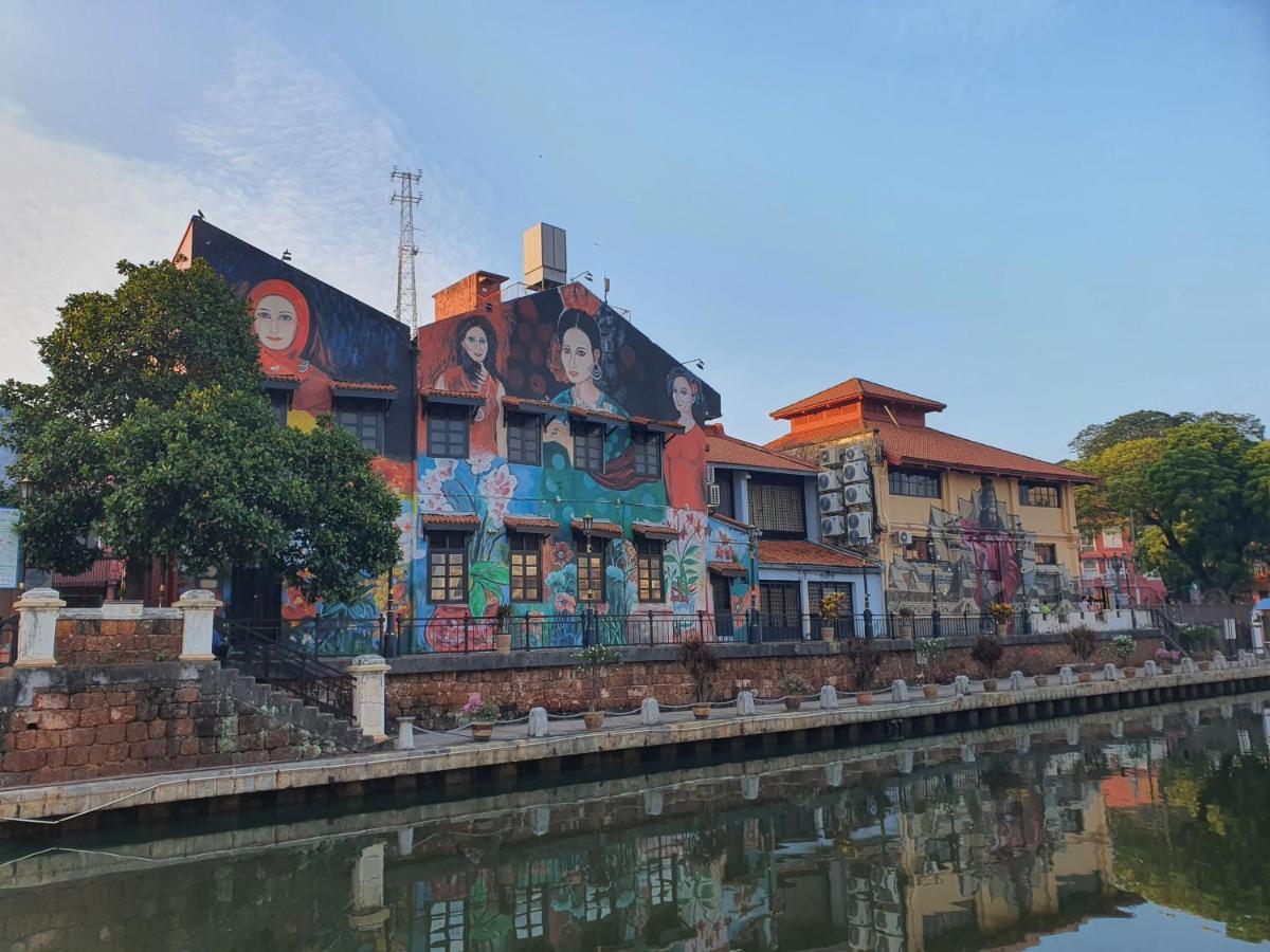 "Cloth Art Homestay" 4 Min Walk To Car Free Zone By Shine Stay Malacca エクステリア 写真